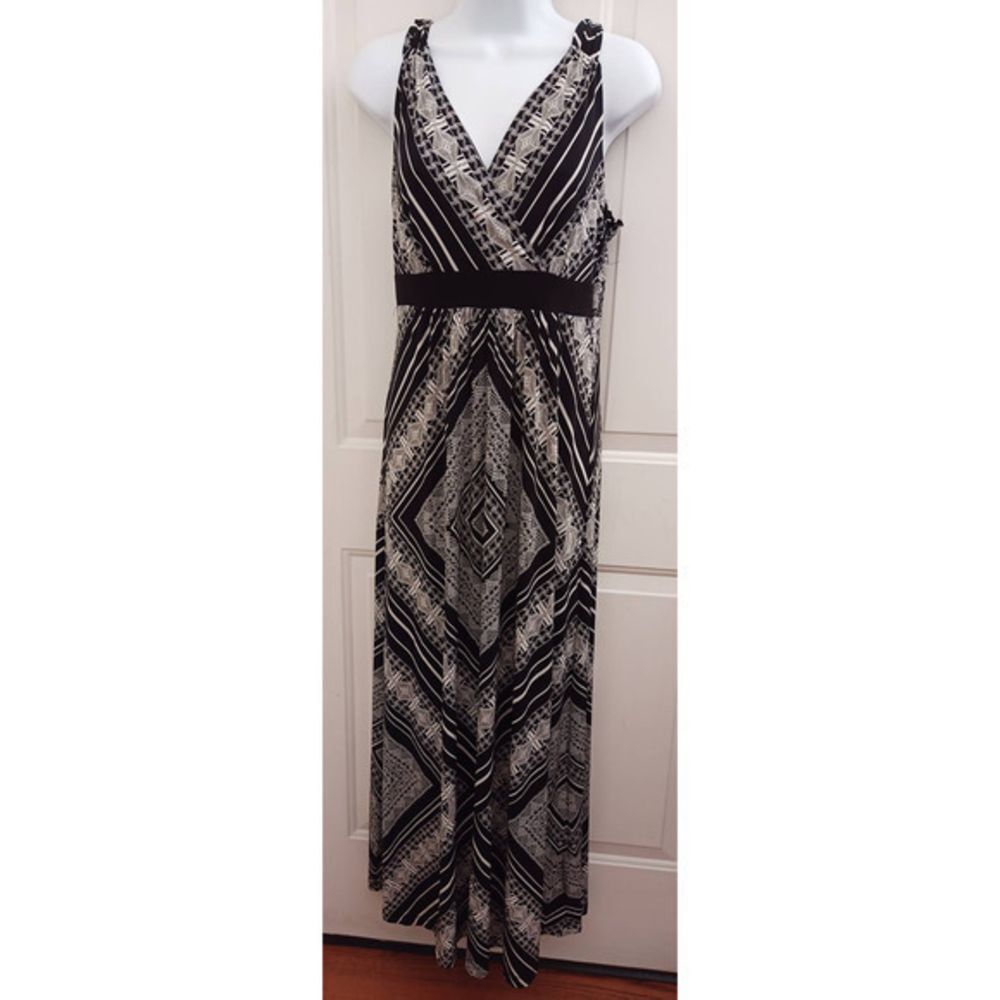 Apt 9 Tank Top Maxi Dress Black White Geometric Dress Size Small Petite‎